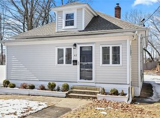 42 Clyde St, West Warwick, RI 02893