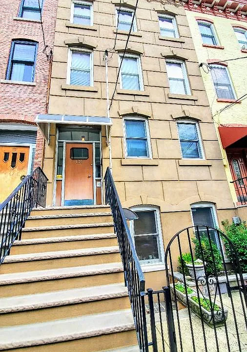 129 Park Ave #3