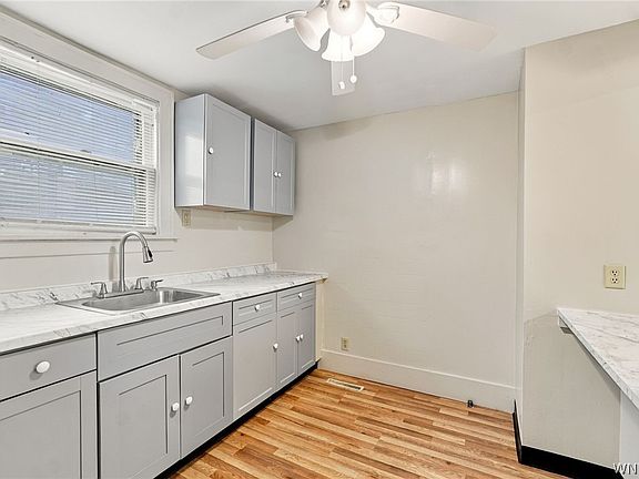 5th image of 283 Newfield St
