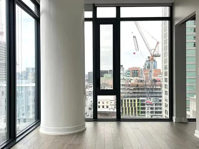 25 Richmond St E #1117 — Photo 9
