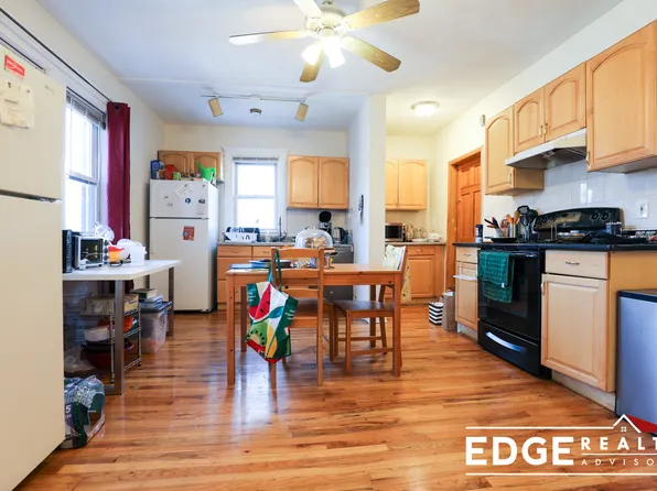 38 Lawton St #1, Brookline, MA 02446