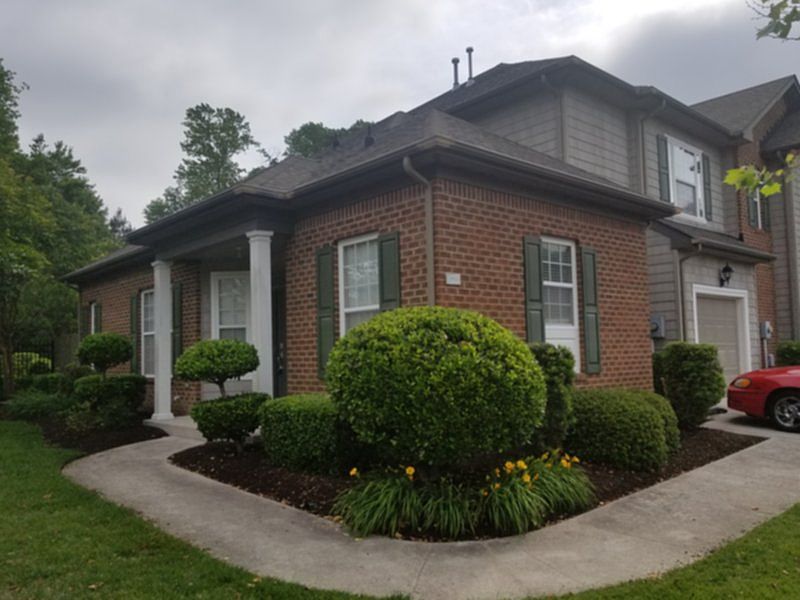 1st image of 3933 Cromwell Park Dr