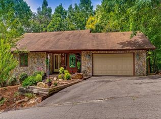 217 Obrien Rd, Lake Lure, NC 28746