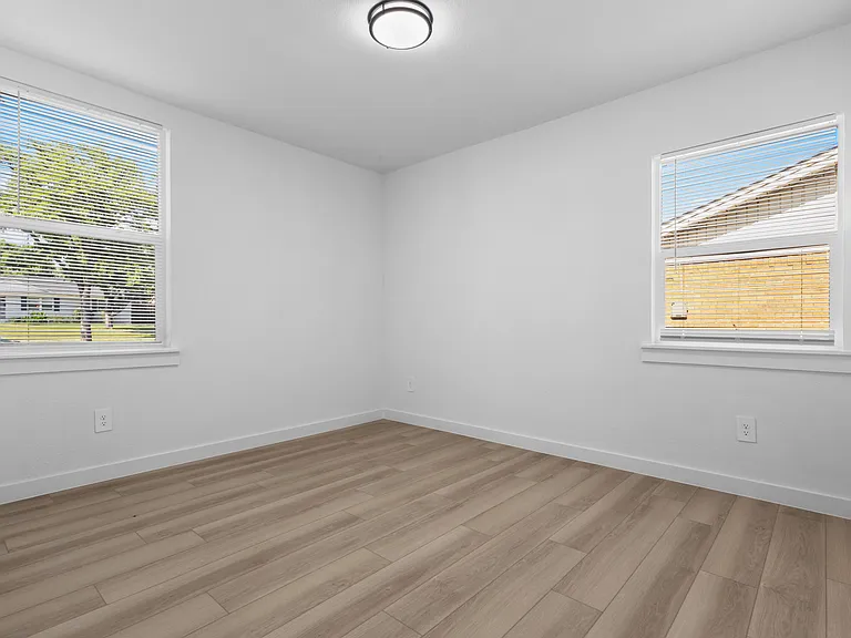 3022 Valwood Pkwy — Photo 7