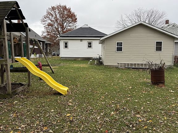 2nd image of 1425 Laharpe St