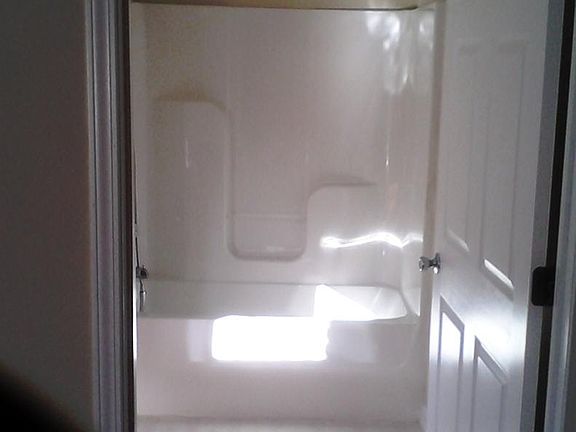 5th image of 2221 1st St E