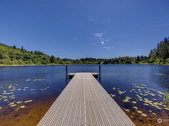 Community Dock on Sixteen Lake. Stocked with trout. Electric motors only.>