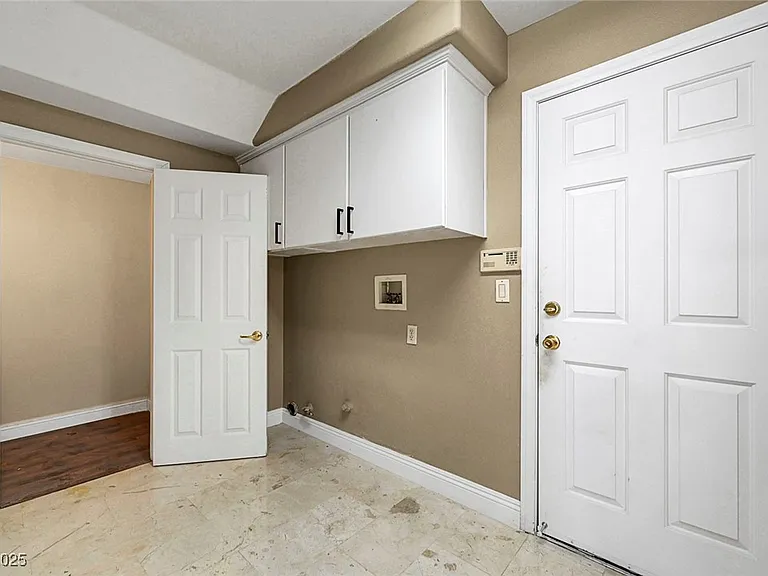 229 N Buteo Woods Ln — Photo 41
