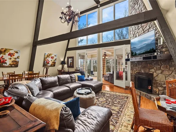 207 Pinnacle Ridge Road, Beech Mountain, NC 28604