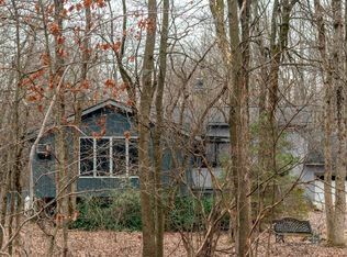 93 Mountain View Dr, Jim Thorpe, PA 18229