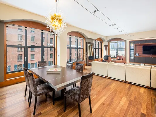 Sold by Sotheby's International Realty | media 1