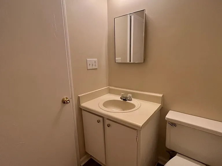 1555A Oakpointe Dr SW #A — Photo 16