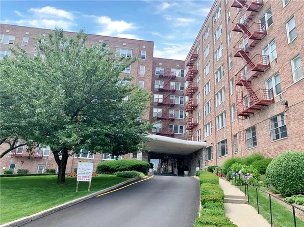333 Bronx River Road #703, Yonkers, NY 10704