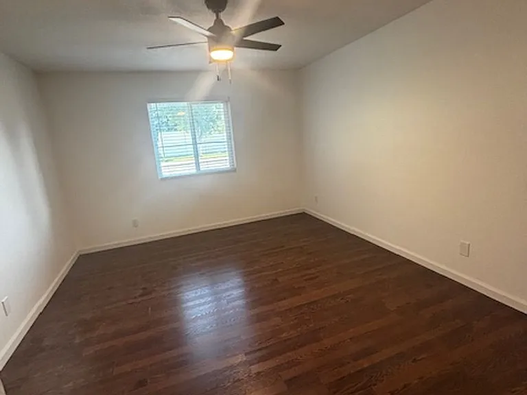2818 W Avenue K8 — Photo 34