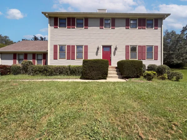 1818 Fox Chase Dr, Goodlettsville, TN 37072
