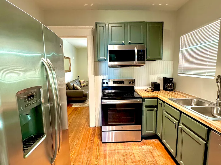 658 Cascade Ave SW #A — Photo 5