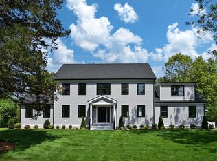 43 Oakdale Rd, North Reading, MA 01864