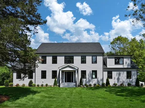 43 Oakdale Rd, North Reading, MA 01864