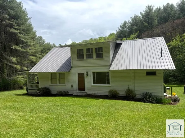1190 Sutphintown Rd, Dugspur, VA 24325