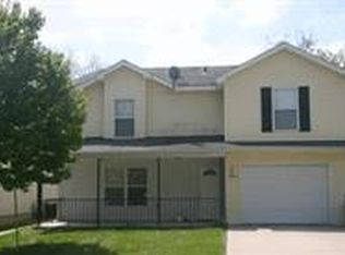 422 Kickapoo St APT A, Leavenworth, KS 66048
