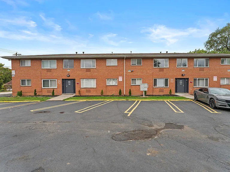 9943 Diamond Dr #10 — Photo 4
