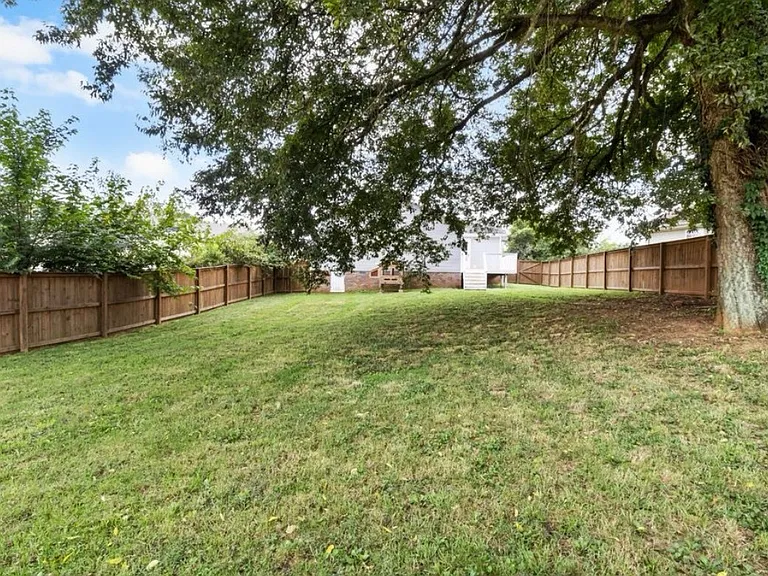 2424 Calico Ct — Photo 30