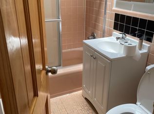 61-44 71st St, Middle Village, NY 11379