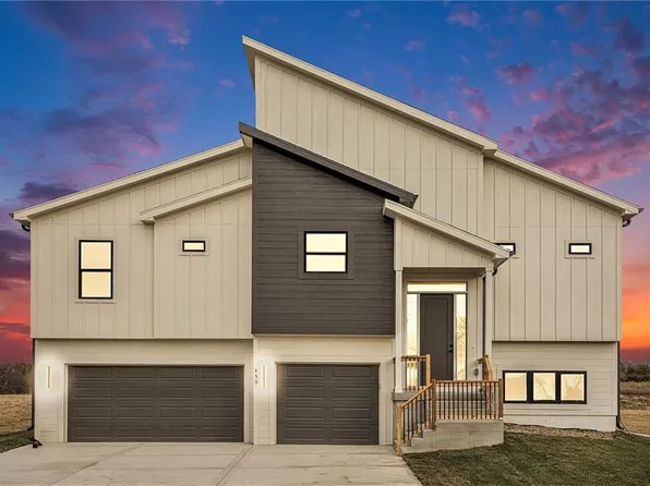 459 Green Dr, Lawson, MO 64062