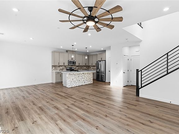 5th image of 633 Infinity Ridge St