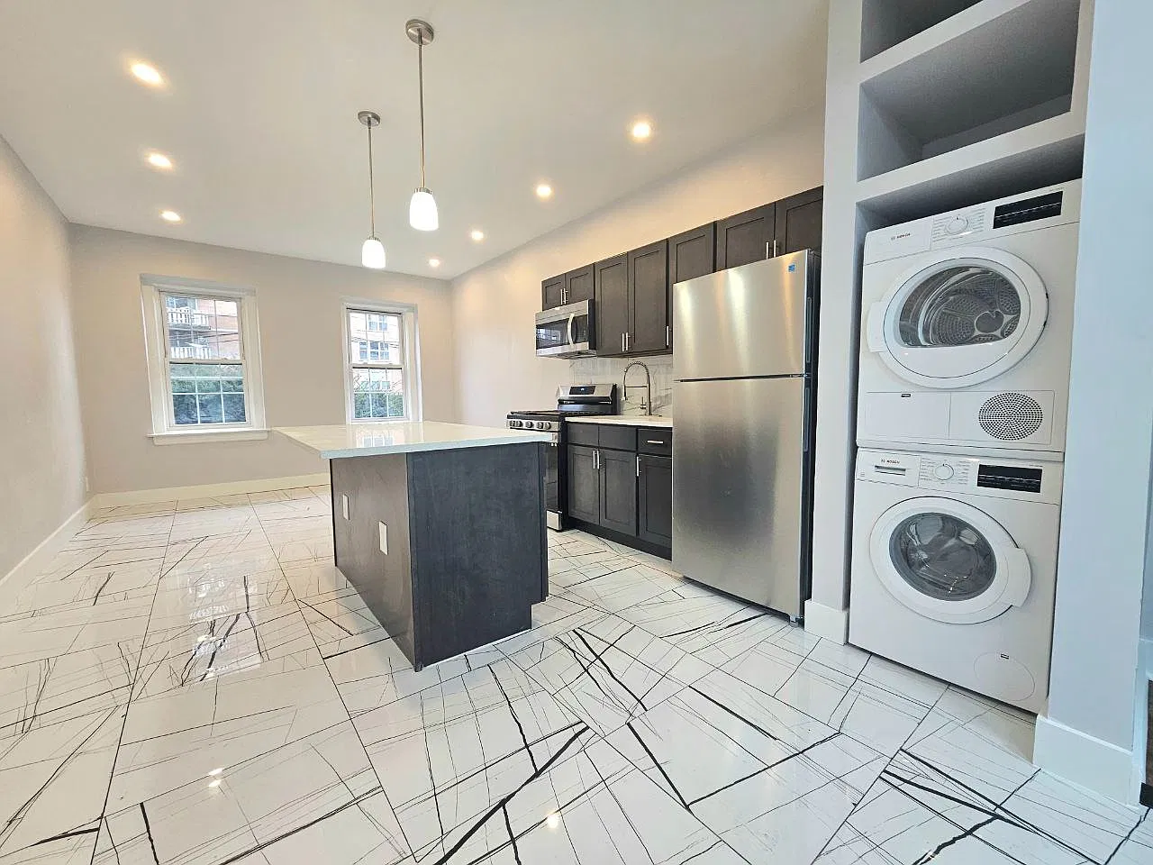 17 Dewitt Rd — Photo 2