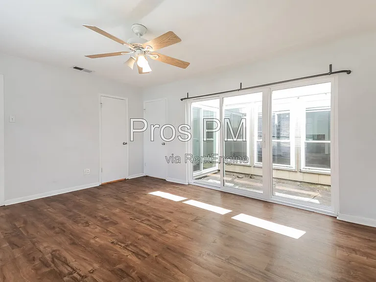 9512 Amberton Pkwy — Photo 16