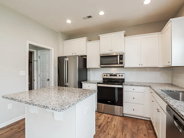 12 Patagonia Pl — Photo 6