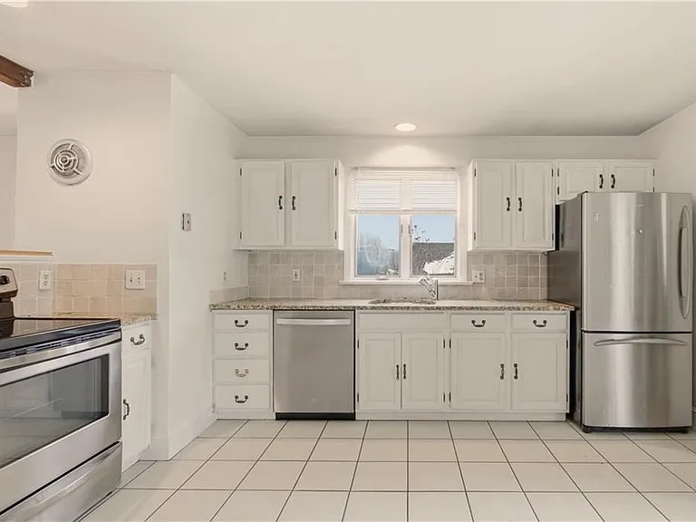 38 Harrison Ave #1 — Photo 12