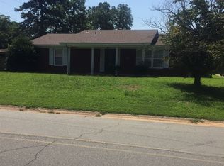 111 W Steward Dr, Searcy, AR 72143
