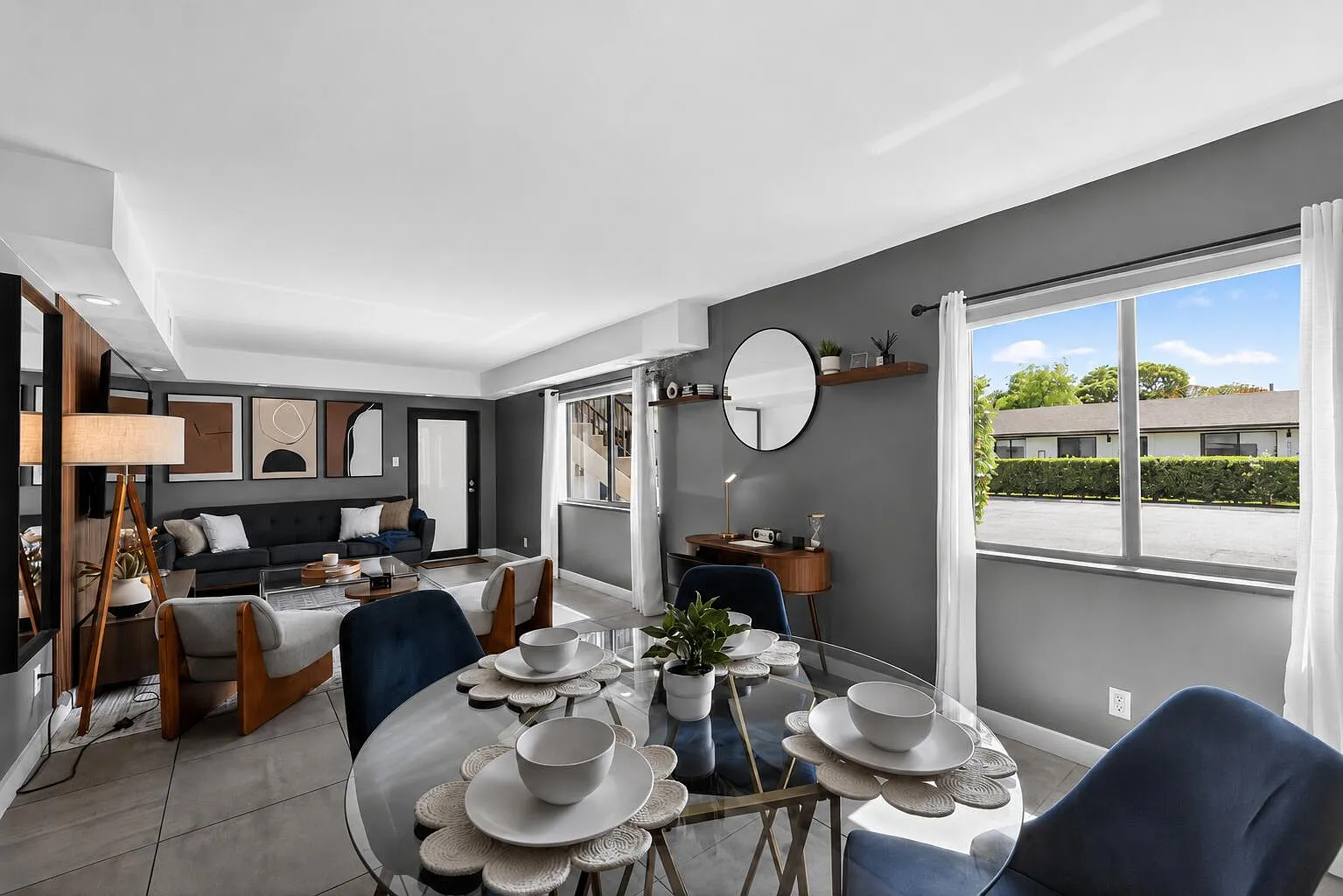 2 bed, 2.0 bath, 7130 sqft, $3,600 — Photo 1