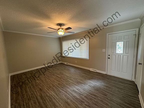 3rd image of 769 Vancouver Ln