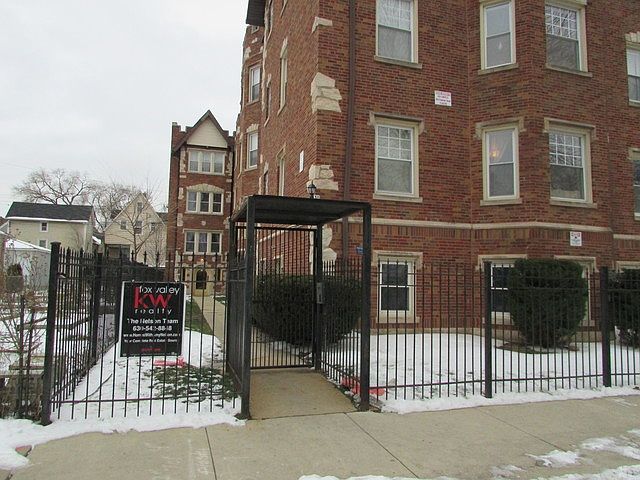 1st image of 2438 N Hamlin Ave #2A