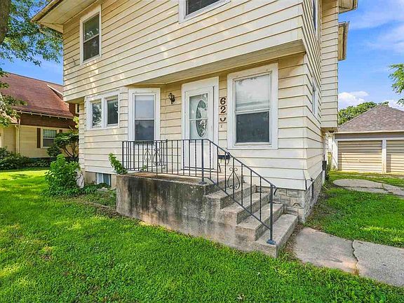 4th image of 620 E Washington St
