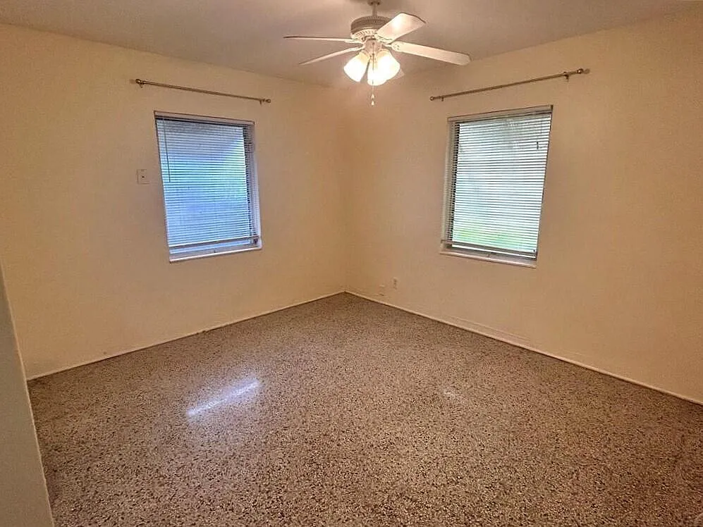 3 bed, 1017 sqft, $2,800 — Photo 3
