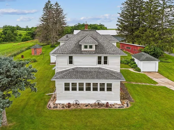 15175 Golden Ave, Monona, IA 52159