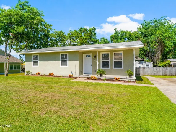 2318 Oakwood St, Panama City Beach, FL 32408