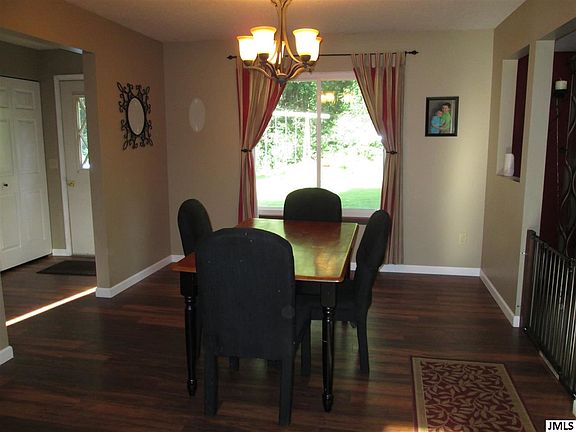 4th image of 4165 Lancashire Dr
