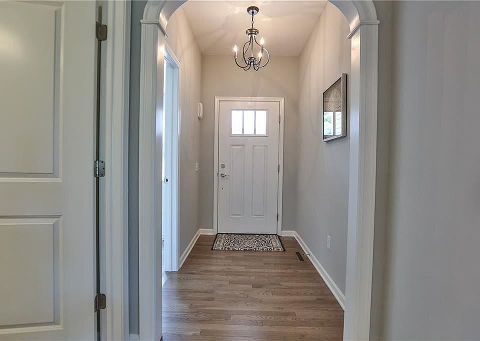 1st image of 5964 Redfield Dr #39
