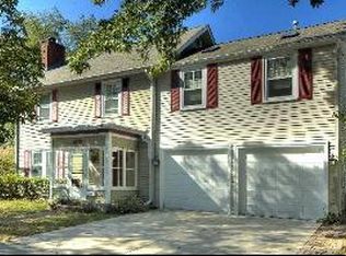 728 Elmwood Ave, Evanston, IL 60202