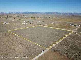 2 E Green River Rd, Daniel, WY 83115