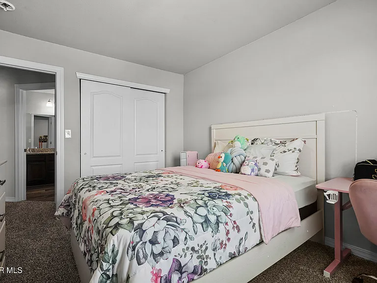 12245 Desert Pine Ave — Photo 10