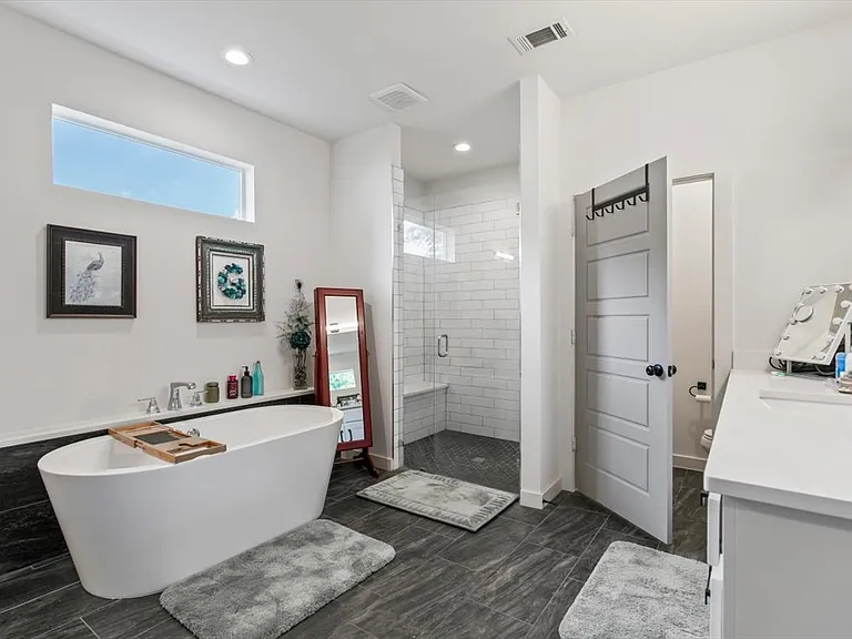 809 Meadow Bend Loop S — Photo 16