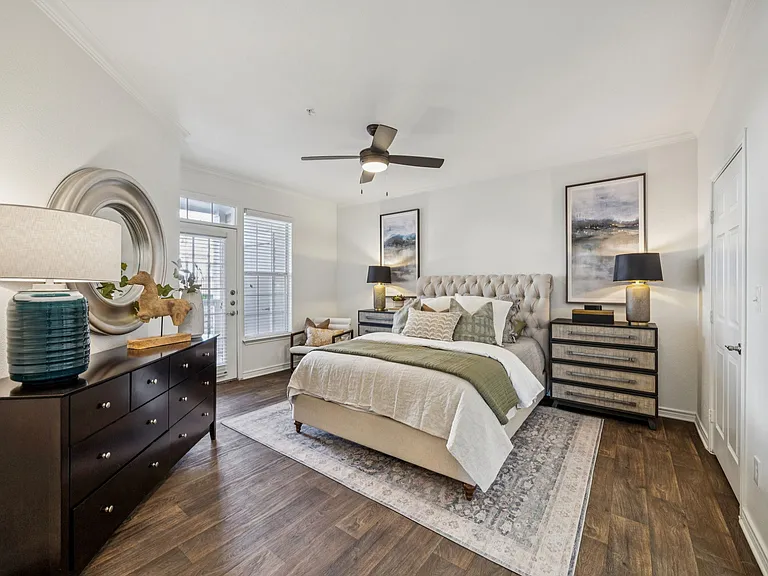 McDermott Place — Photo 17