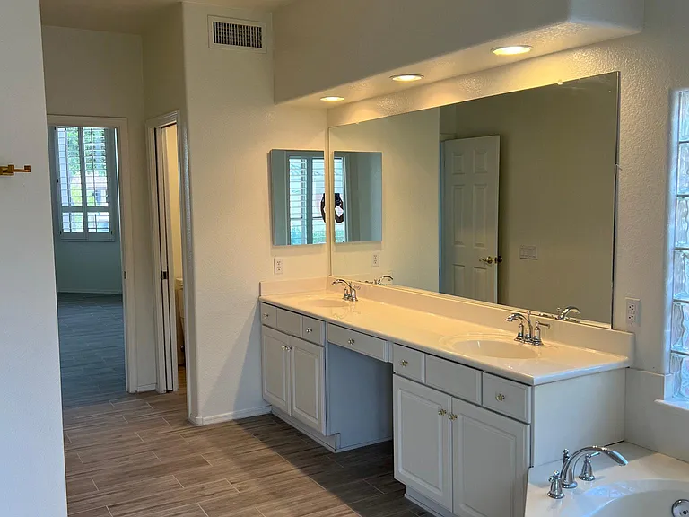 814 W Beechnut Dr — Photo 17