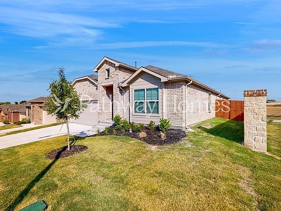 2nd image of 1629 Vandemere Ct
